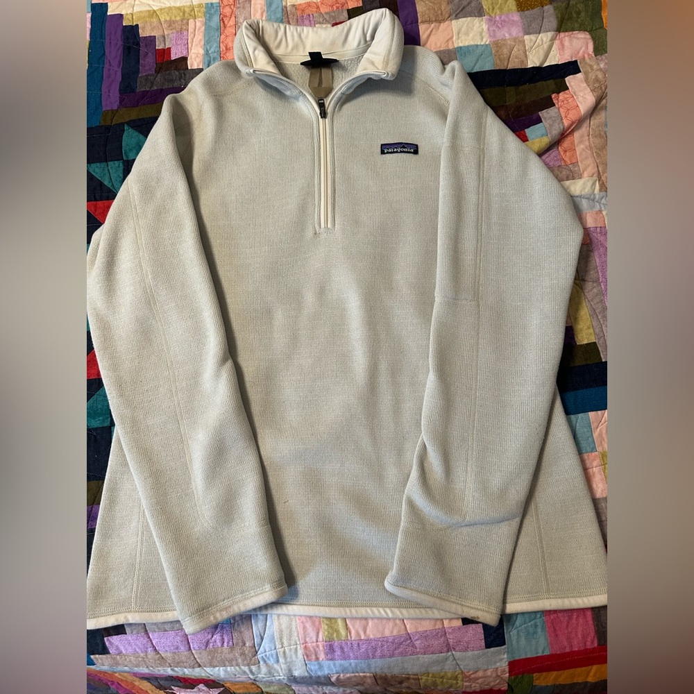 Patagonia women’s off white pullover